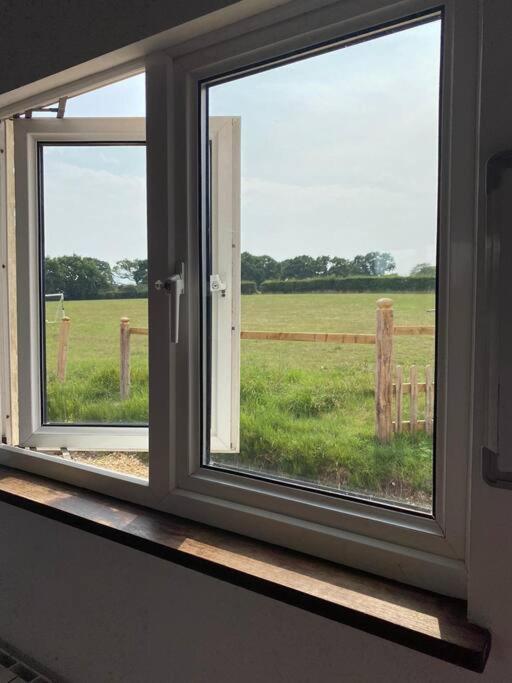 Beautiful Rural Self Contained Farm Annex Vila Hordle Exterior foto
